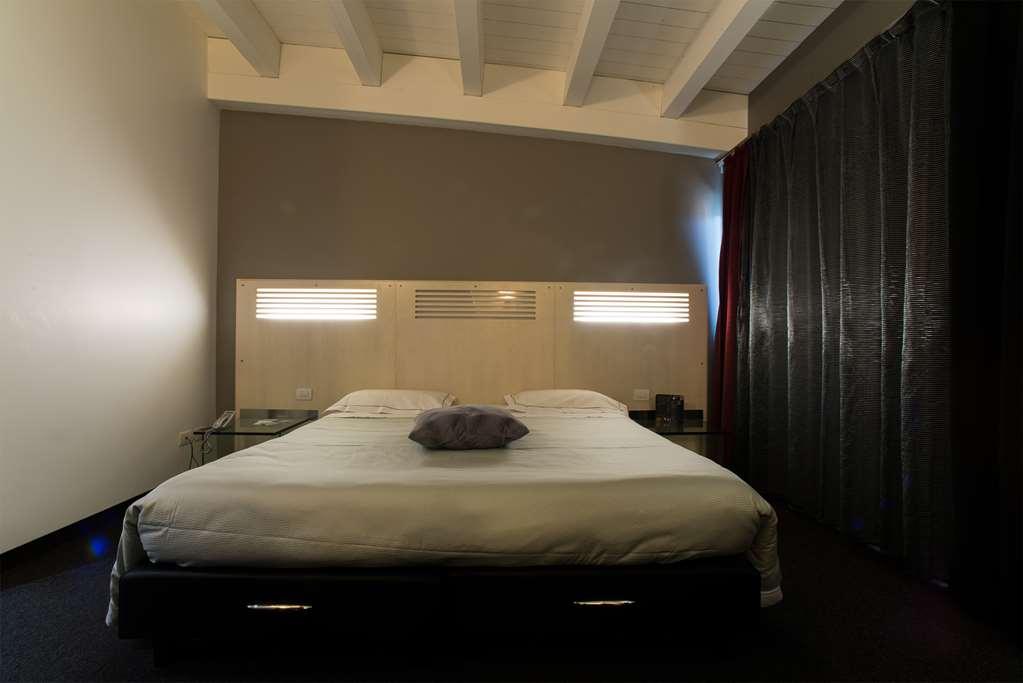 Daytona Business Hotel Collecchio Chambre photo